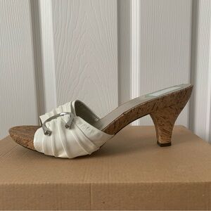*SOLD* Me Too White Short Heels Mules Size 10